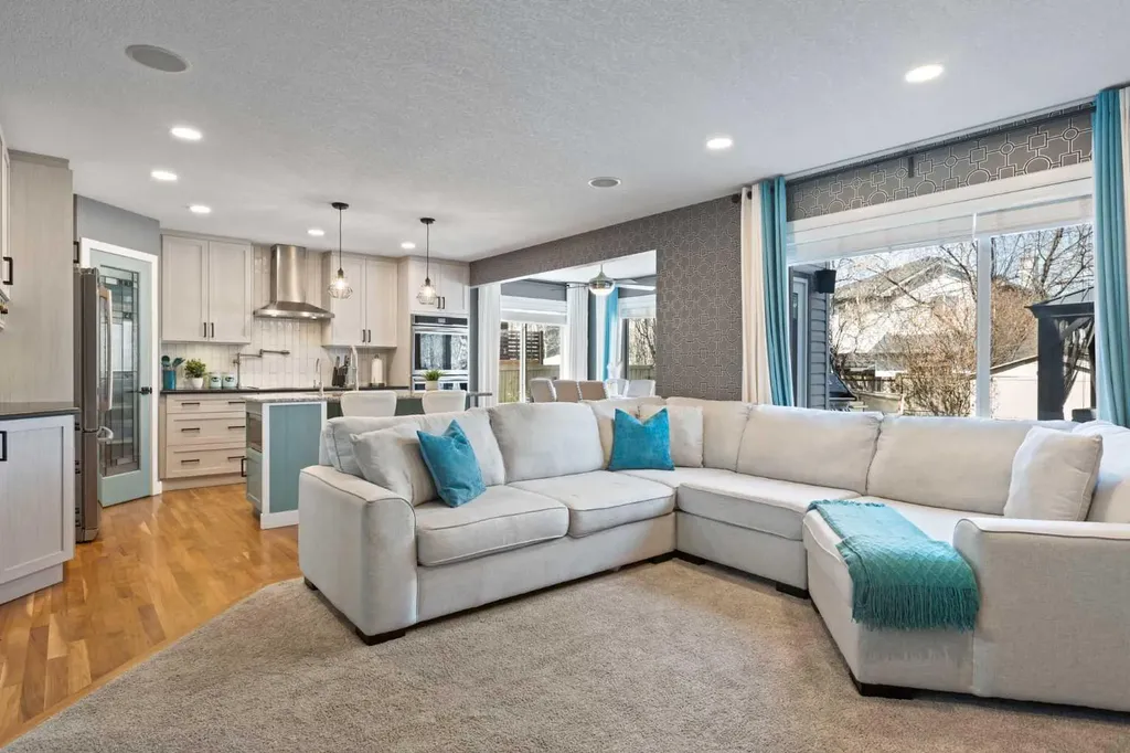 22 Brightondale Park SE Calgary AB T2Z4N7
