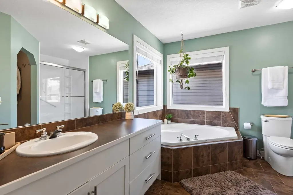 22 Brightondale Park SE Calgary AB T2Z4N7