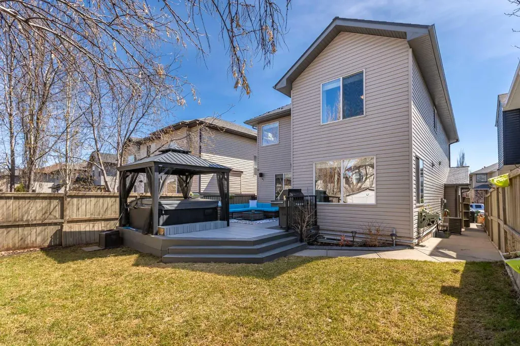 22 Brightondale Park SE Calgary AB T2Z4N7