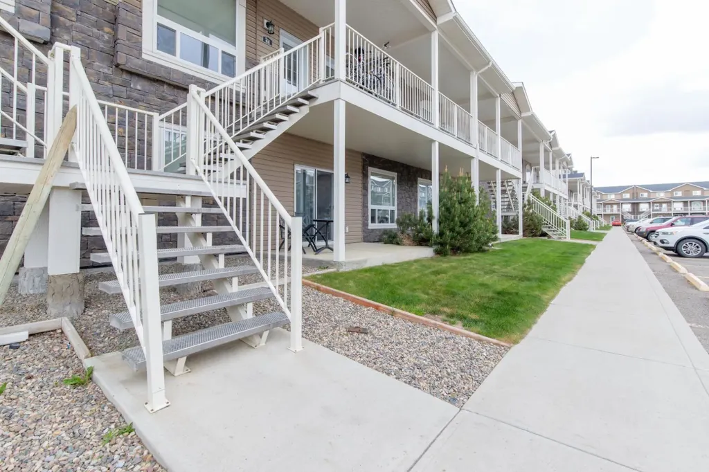 51 Keystone Terrace W Lethbridge AB T1J 5B8