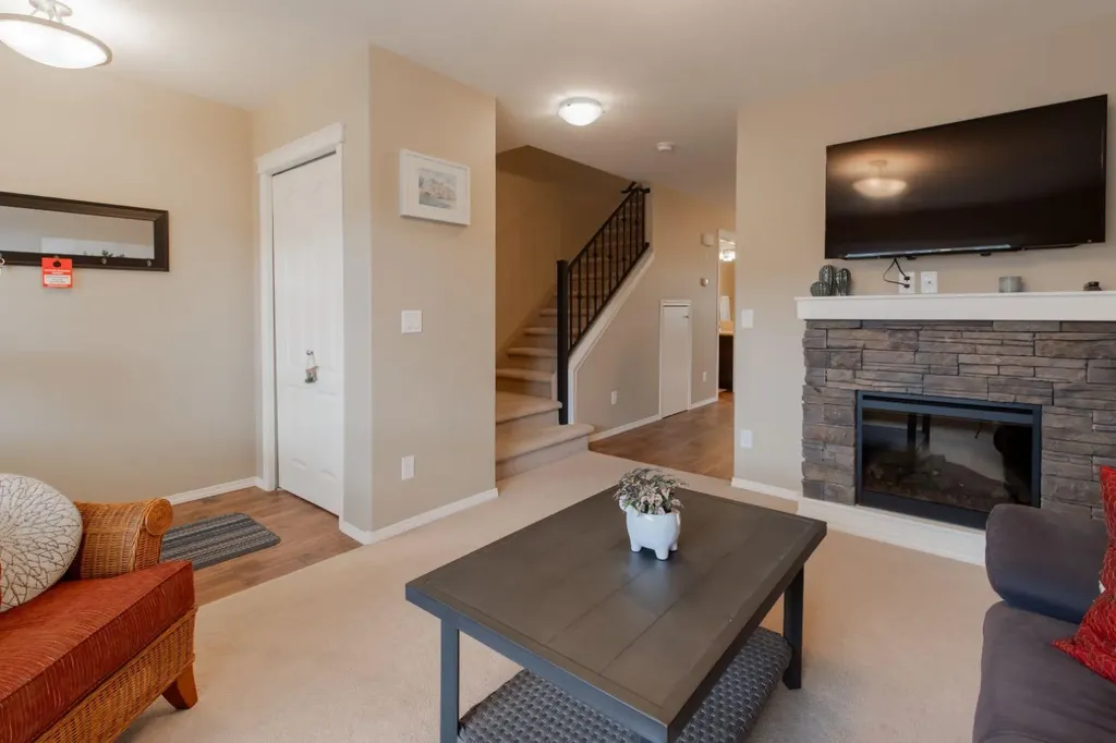 51 Keystone Terrace W Lethbridge AB T1J 5B8