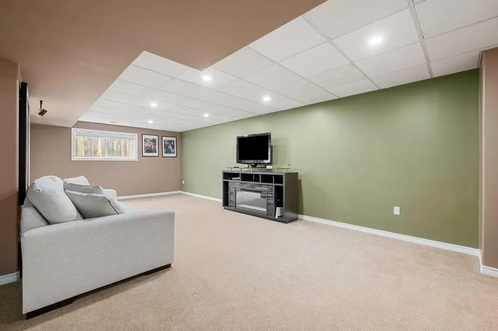 5310 51 Street Blackfoot AB T0B 0L0