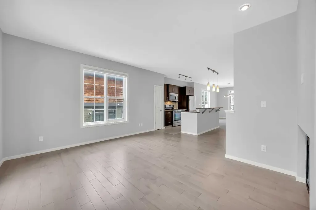 455 Ascot Circle SW Calgary AB T3H 0X3