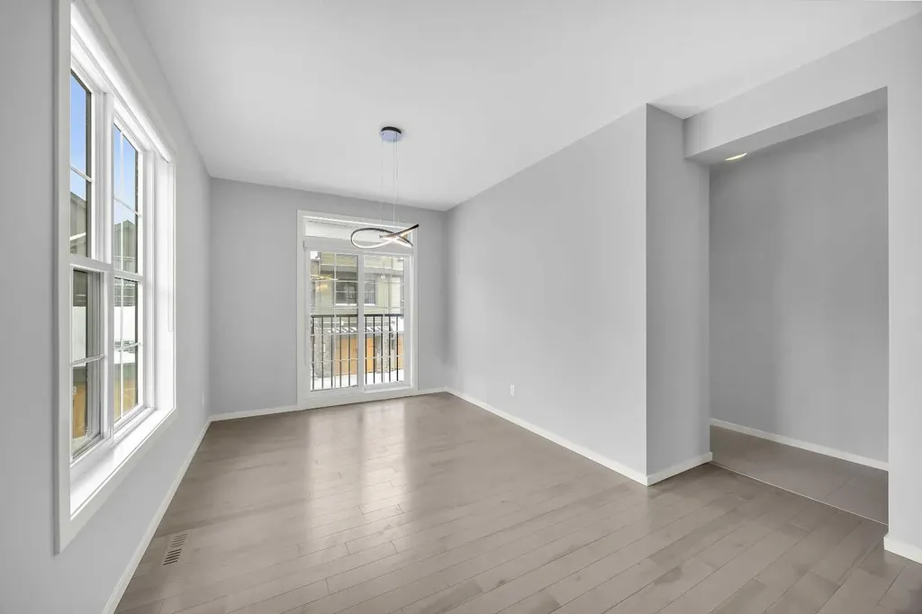 455 Ascot Circle SW Calgary AB T3H 0X3