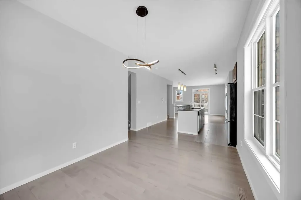 455 Ascot Circle SW Calgary AB T3H 0X3