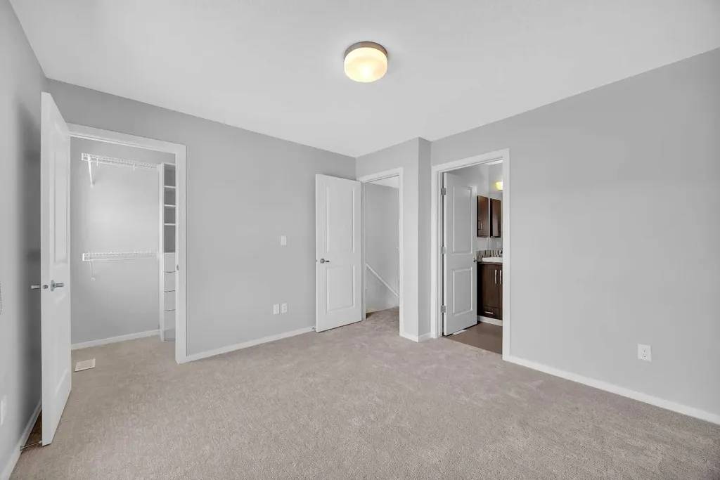 455 Ascot Circle SW Calgary AB T3H 0X3