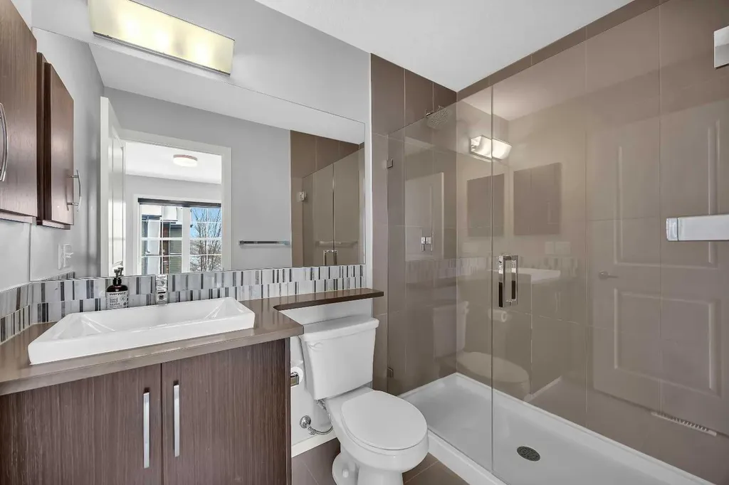 455 Ascot Circle SW Calgary AB T3H 0X3