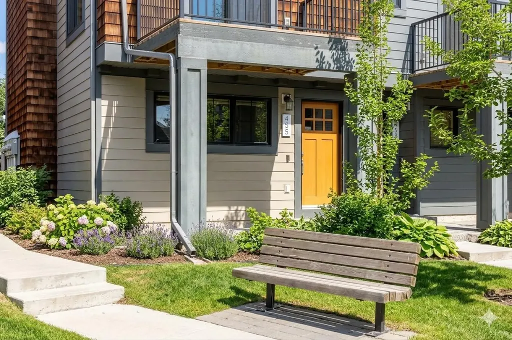 455 Ascot Circle SW Calgary AB T3H 0X3