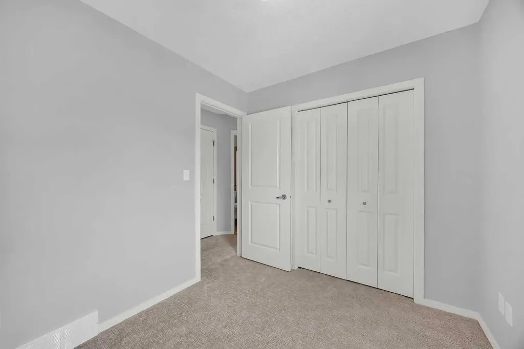 455 Ascot Circle SW Calgary AB T3H 0X3
