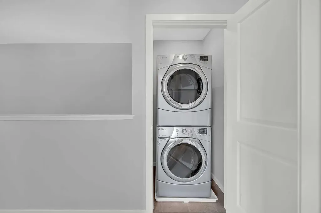 455 Ascot Circle SW Calgary AB T3H 0X3