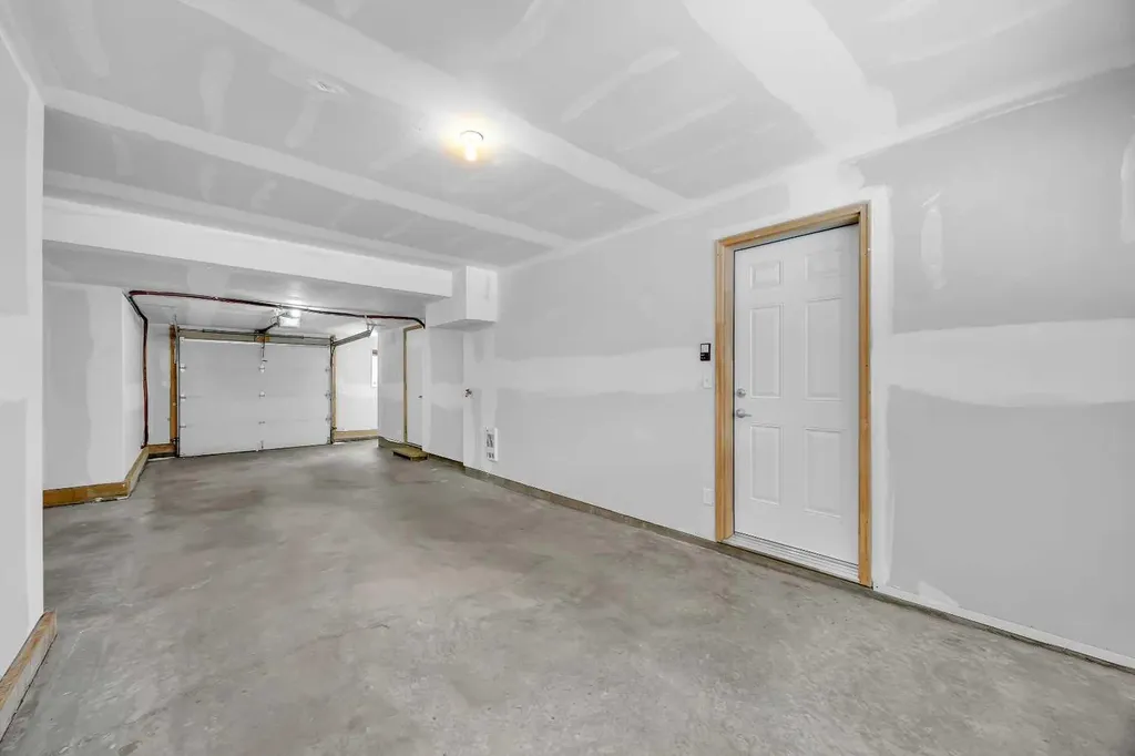 455 Ascot Circle SW Calgary AB T3H 0X3