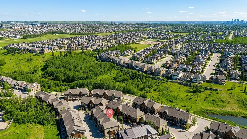 455 Ascot Circle SW Calgary AB T3H 0X3