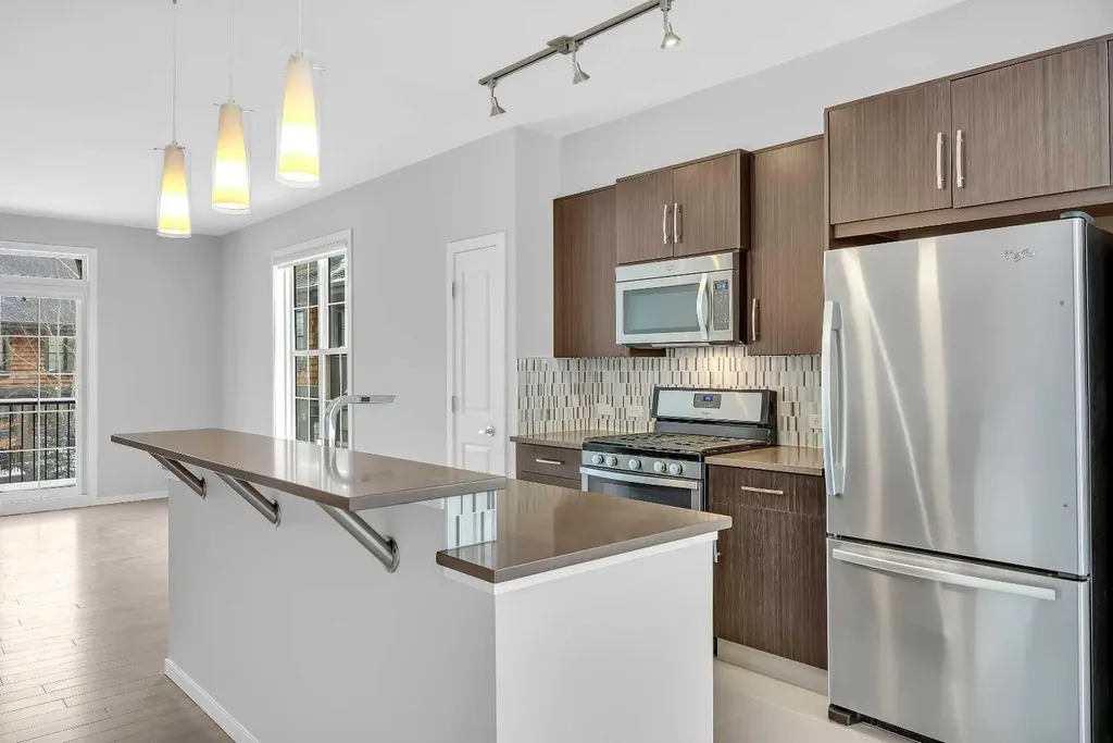 455 Ascot Circle SW Calgary AB T3H 0X3