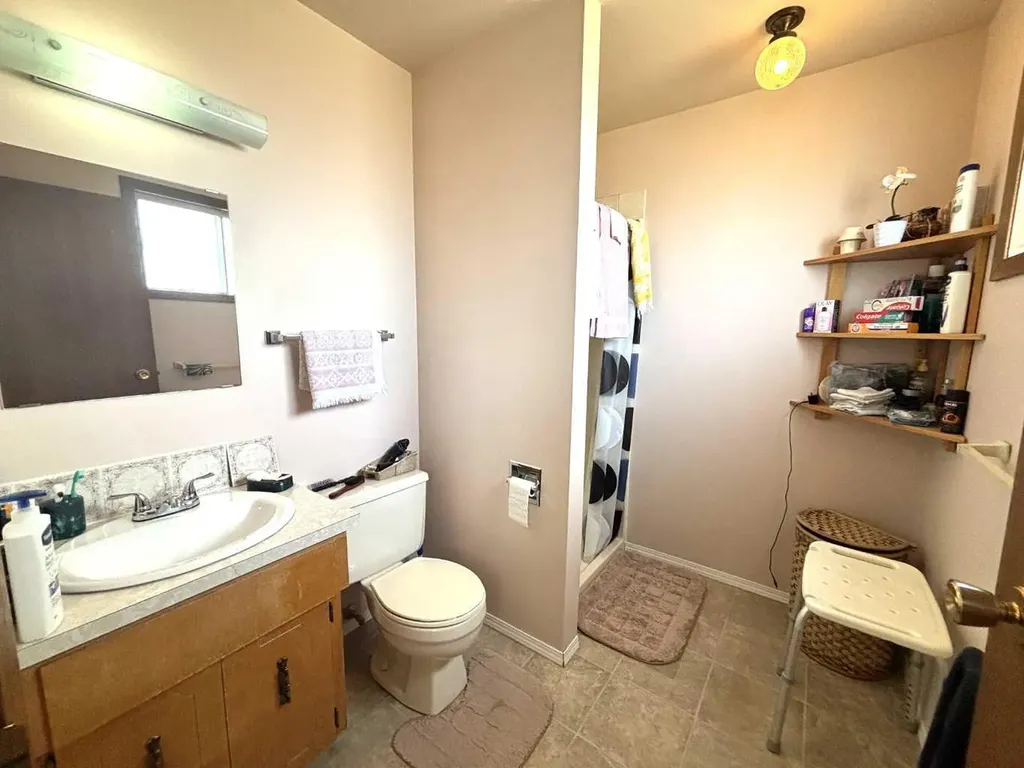 5015 50 Avenue Sangudo AB T0E2A0