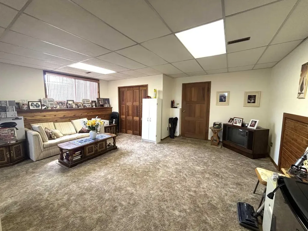 5015 50 Avenue Sangudo AB T0E2A0