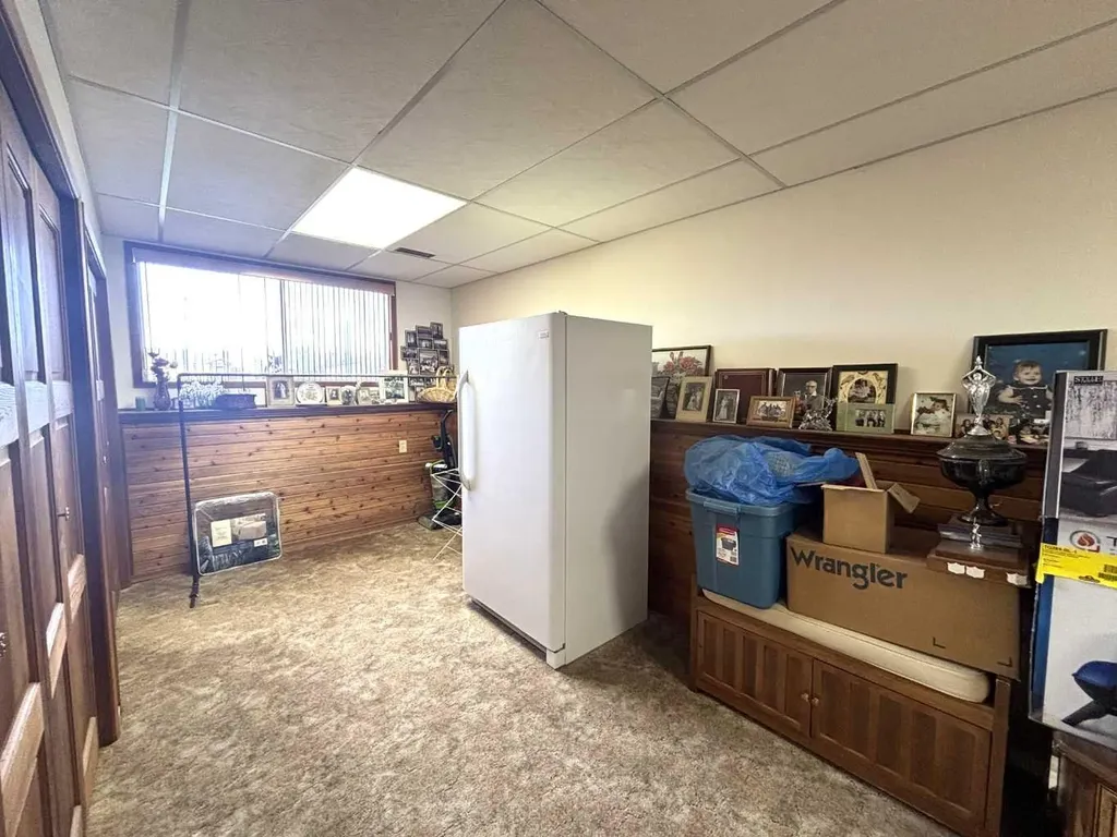 5015 50 Avenue Sangudo AB T0E2A0