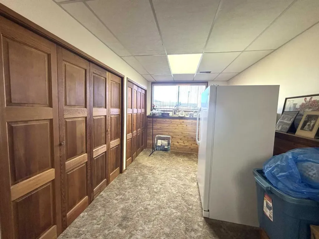 5015 50 Avenue Sangudo AB T0E2A0