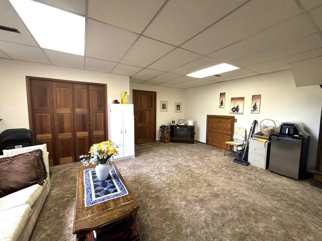 5015 50 Avenue Sangudo AB T0E2A0