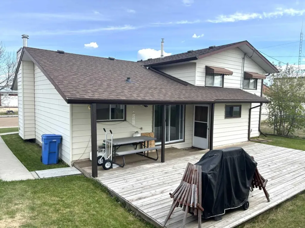 5015 50 Avenue Sangudo AB T0E2A0
