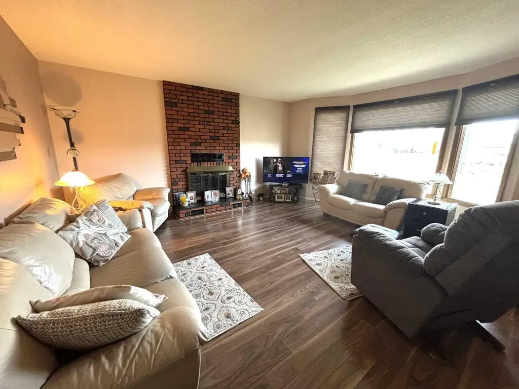 5015 50 Avenue Sangudo AB T0E2A0