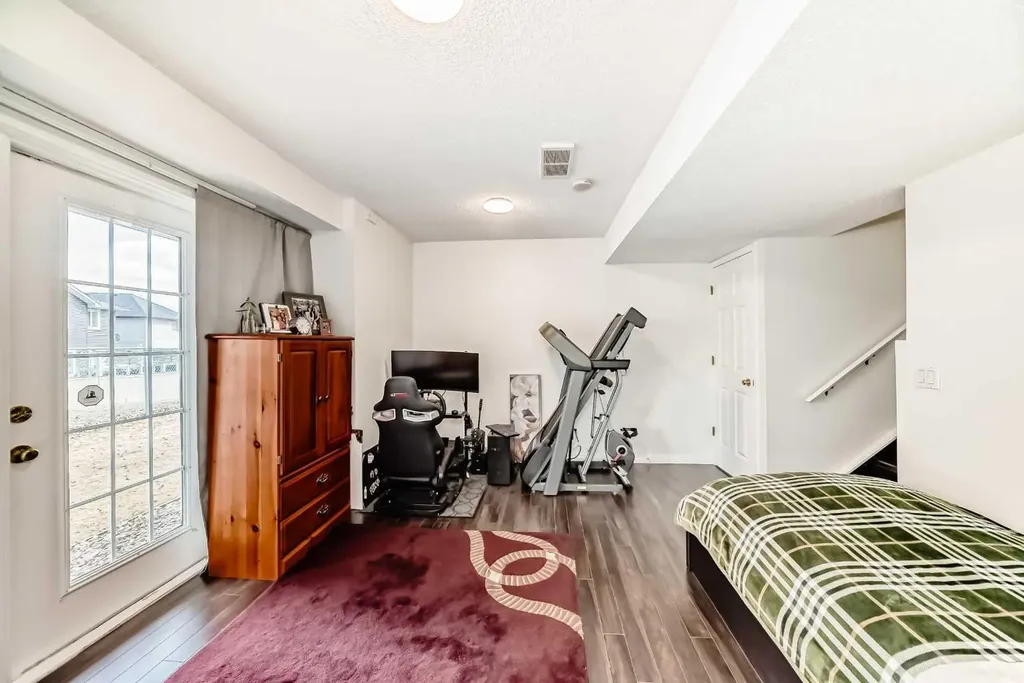 110 Country Hills Cove NW Calgary AB T3K 5G7