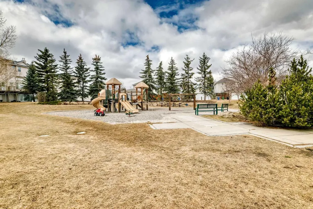 110 Country Hills Cove NW Calgary AB T3K 5G7