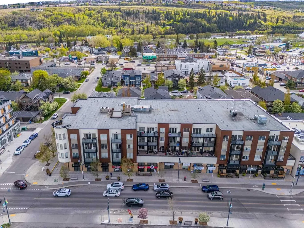 1899 45 Street NW Calgary AB T3B 4S3