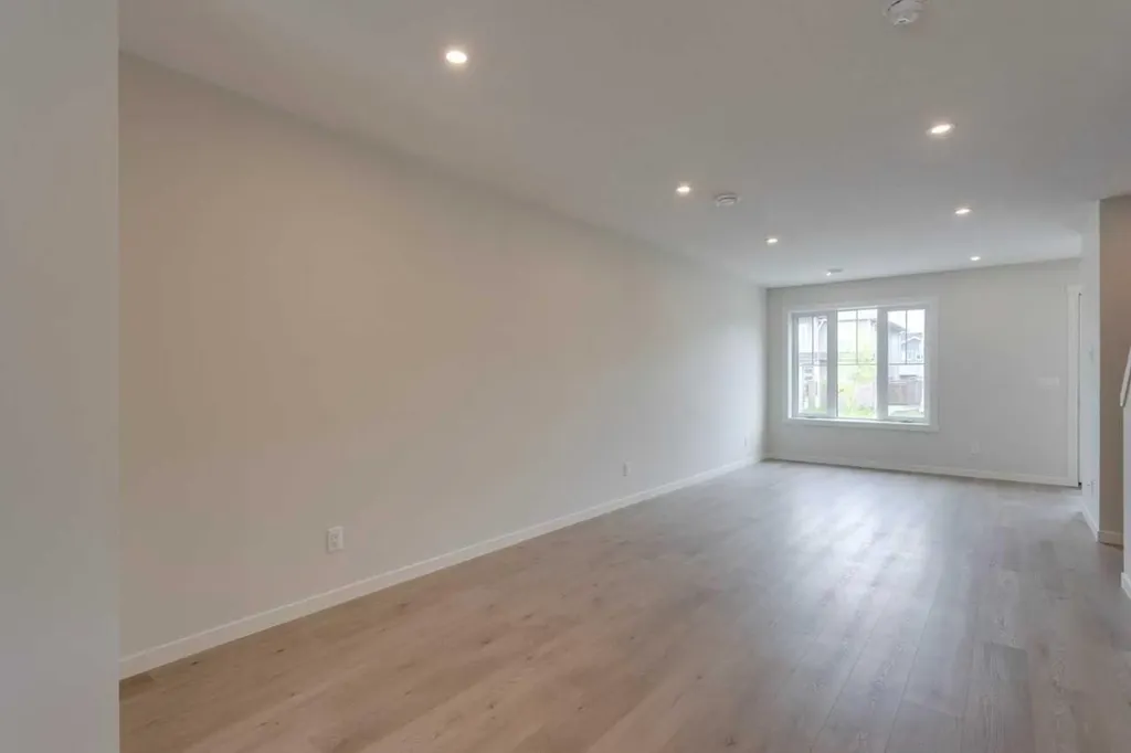 40 Livingston Parade NE Calgary AB T4B3P6