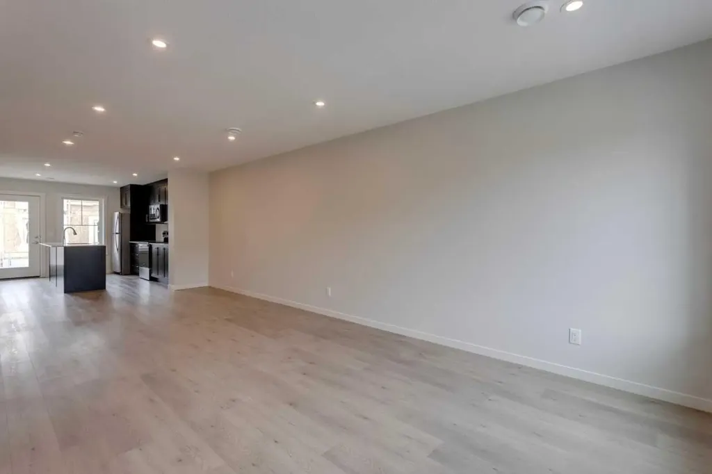 40 Livingston Parade NE Calgary AB T4B3P6