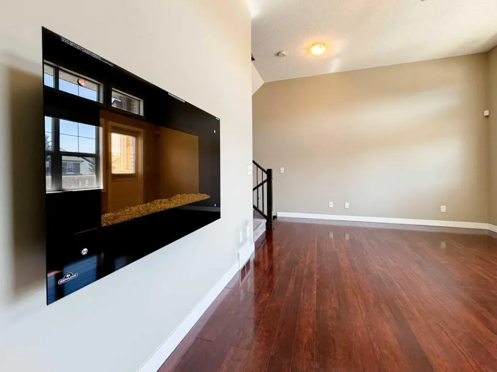 117 Panatella Hill NW Calgary AB T3K0S7