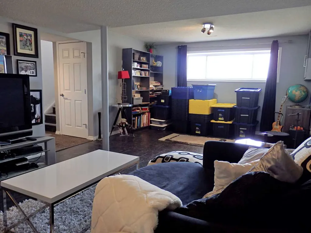 5204 57a Street Vermilion AB T9X 1V4