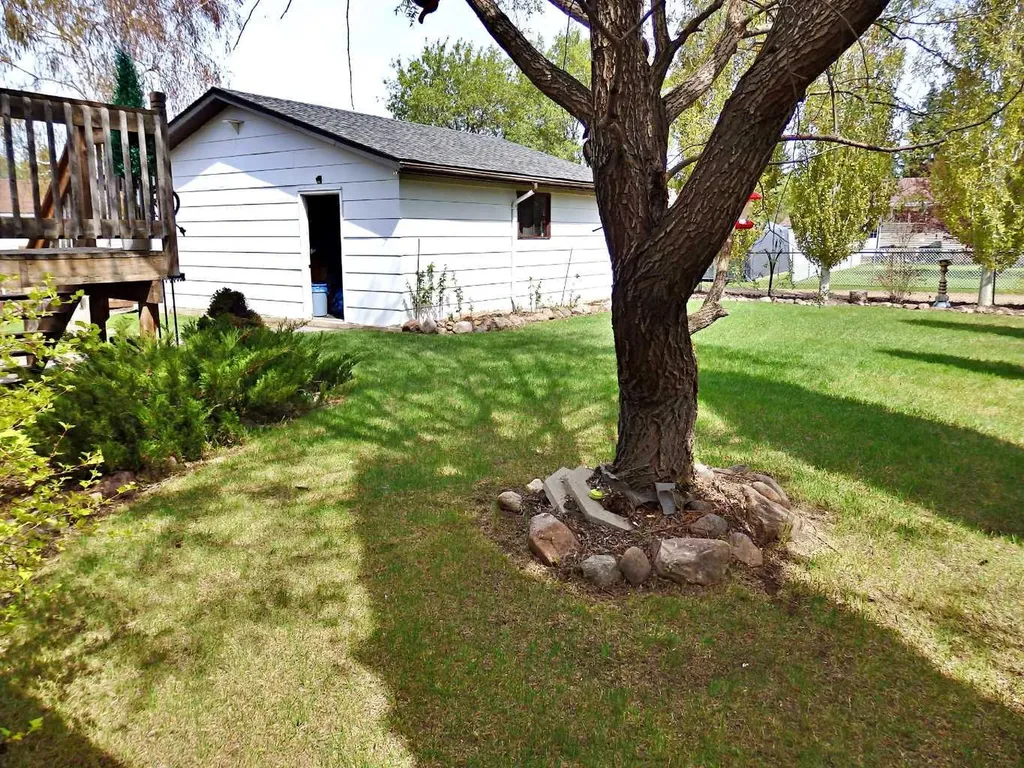 5204 57a Street Vermilion AB T9X 1V4