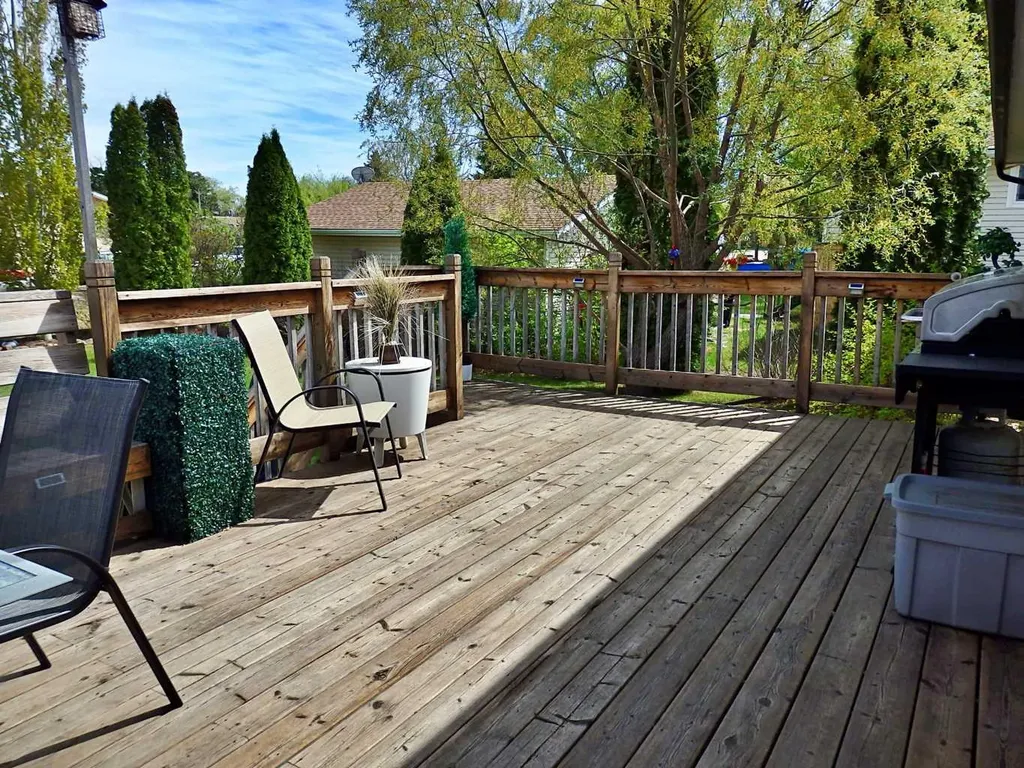5204 57a Street Vermilion AB T9X 1V4