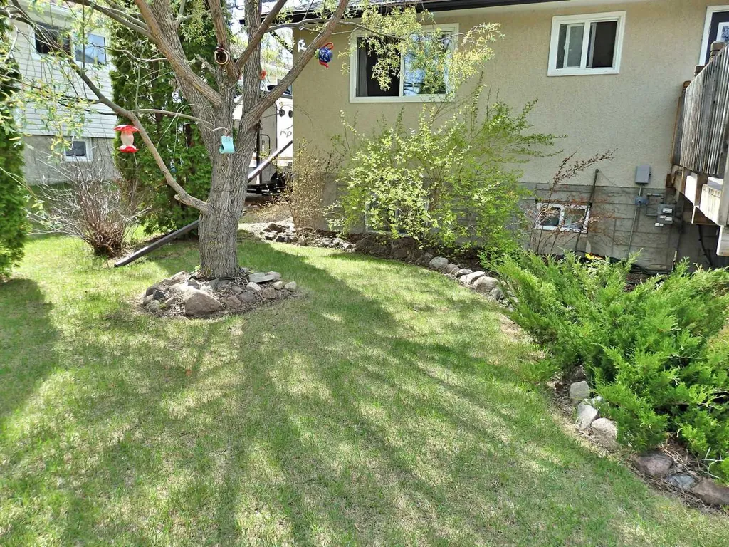 5204 57a Street Vermilion AB T9X 1V4