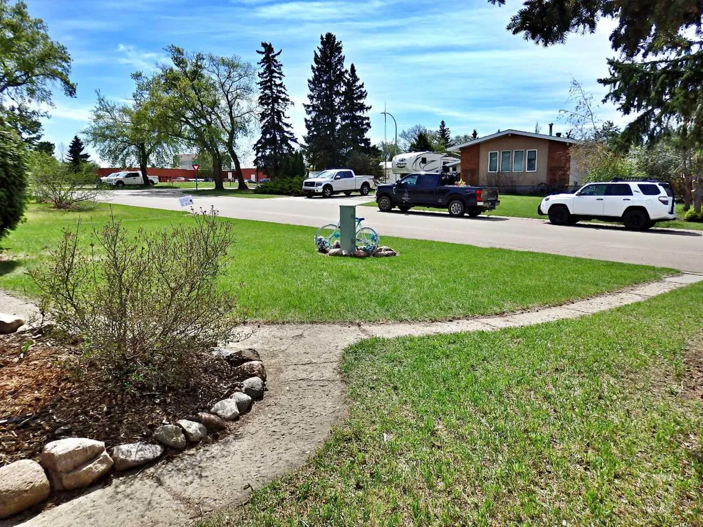 5204 57a Street Vermilion AB T9X 1V4