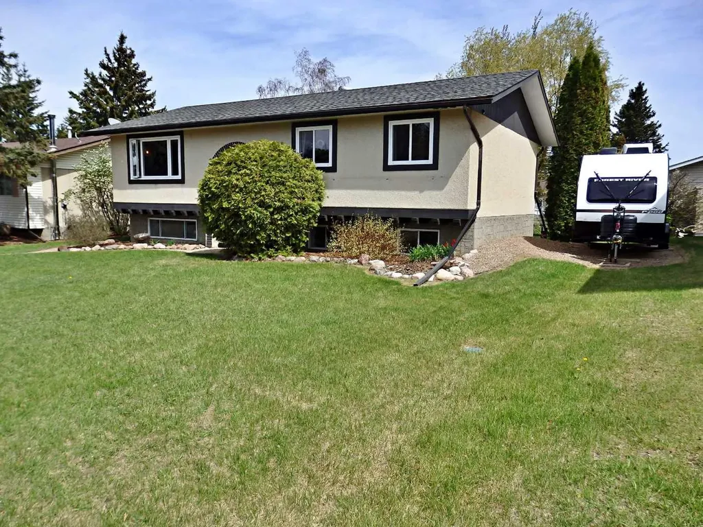5204 57a Street Vermilion AB T9X 1V4
