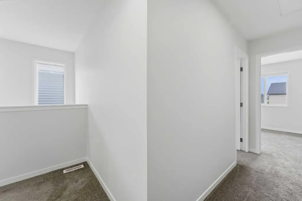 21 Corner Glen Row NE Calgary AB T3M 2L9