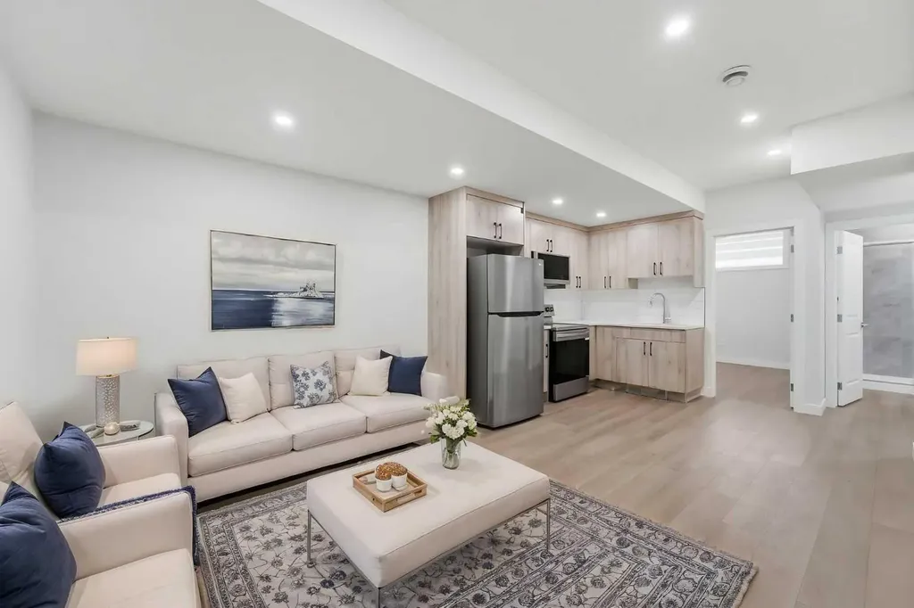 21 Corner Glen Row NE Calgary AB T3M 2L9