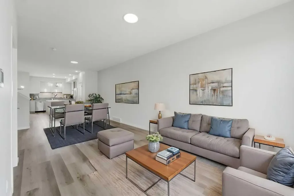 21 Corner Glen Row NE Calgary AB T3M 2L9