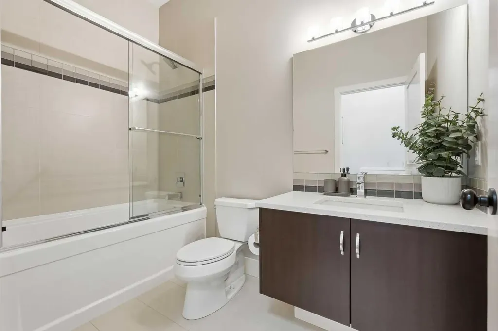 1684 37 Avenue SW Calgary AB T2T 5P5