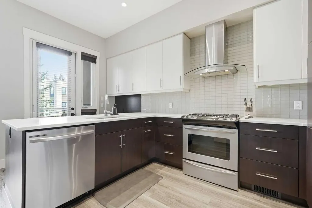 1684 37 Avenue SW Calgary AB T2T 5P5