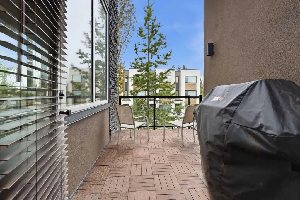 1684 37 Avenue SW Calgary AB T2T 5P5