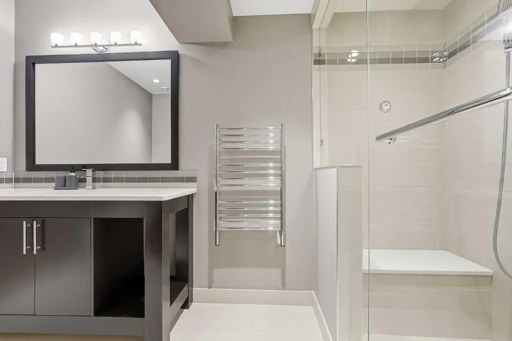 1684 37 Avenue SW Calgary AB T2T 5P5