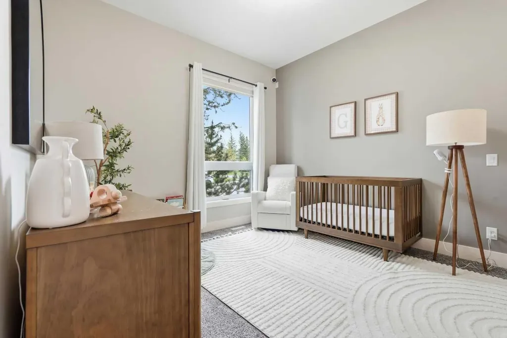 1684 37 Avenue SW Calgary AB T2T 5P5