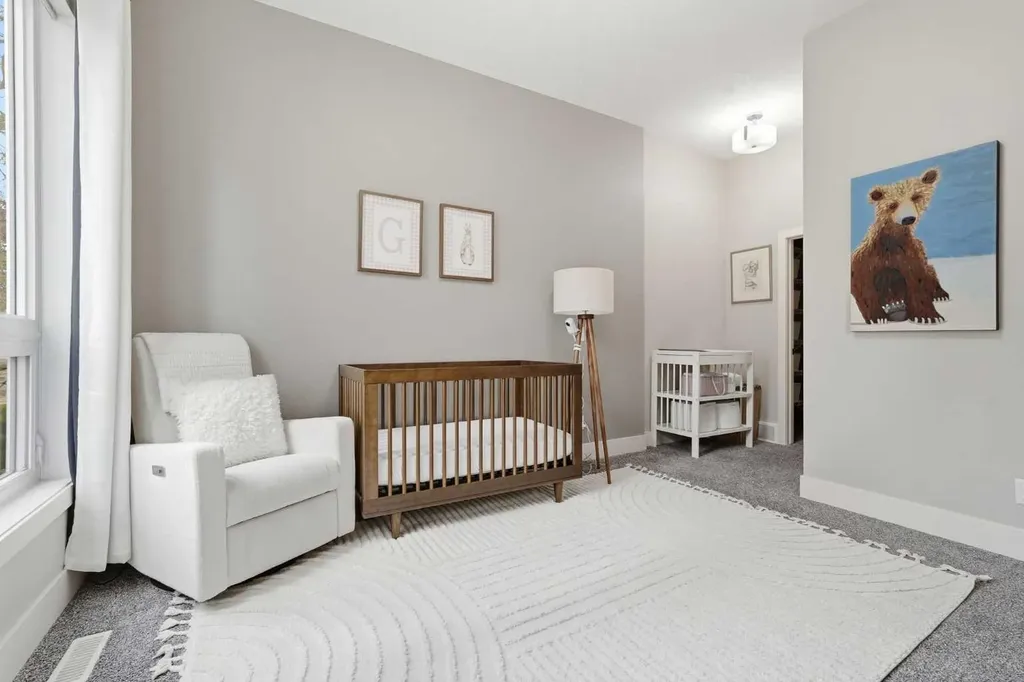 1684 37 Avenue SW Calgary AB T2T 5P5