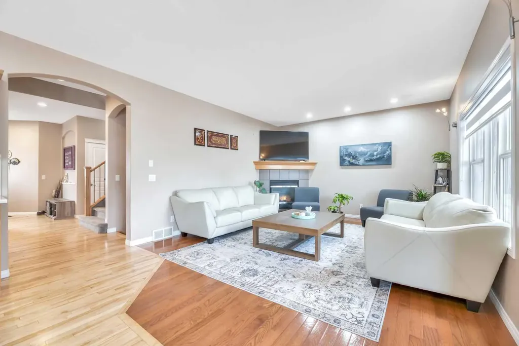 245 Springmere Way Chestermere AB T1X1P2
