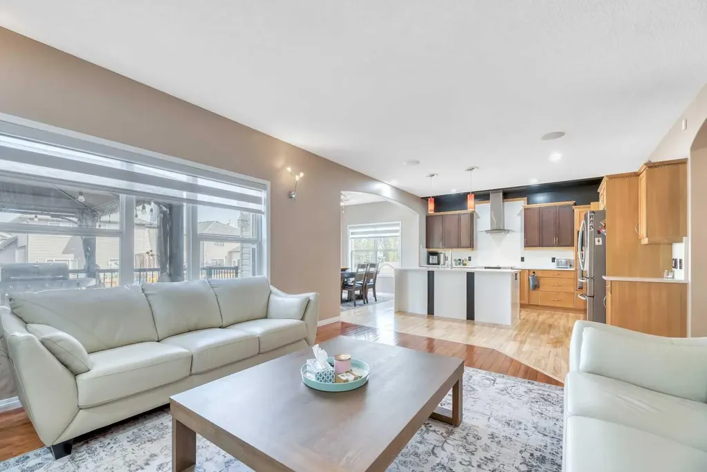245 Springmere Way Chestermere AB T1X1P2
