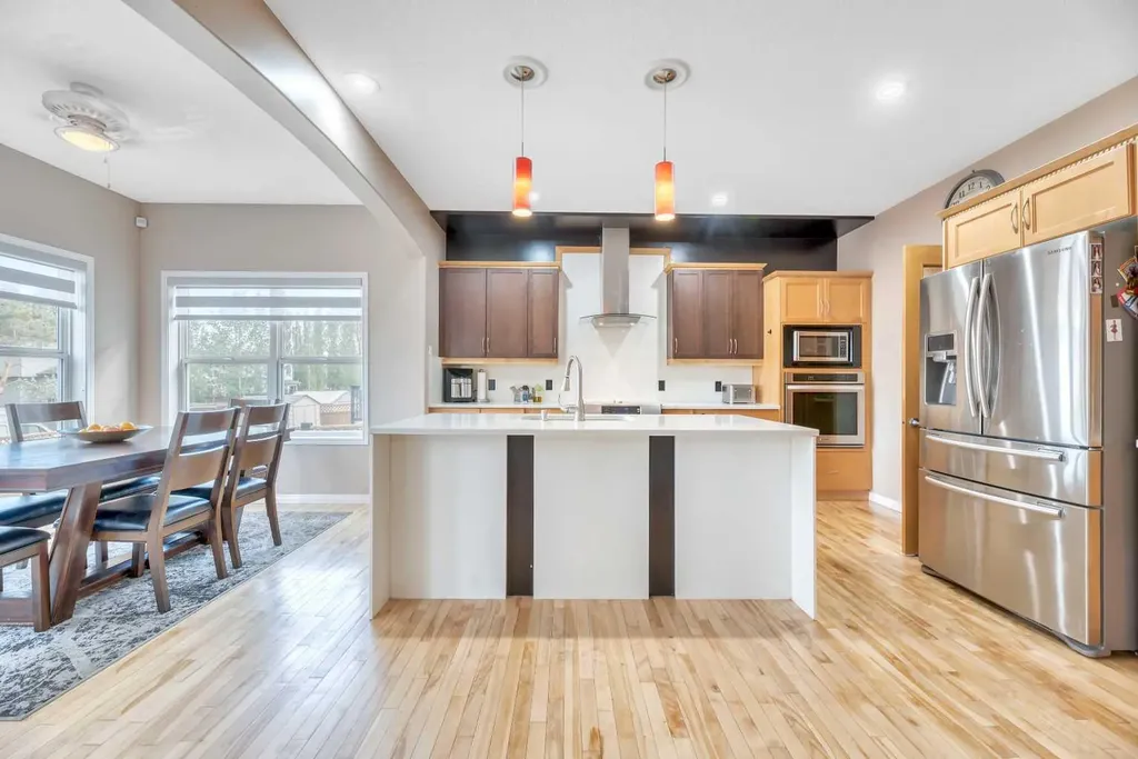 245 Springmere Way Chestermere AB T1X1P2