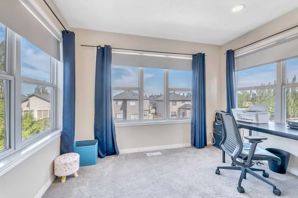 245 Springmere Way Chestermere AB T1X1P2