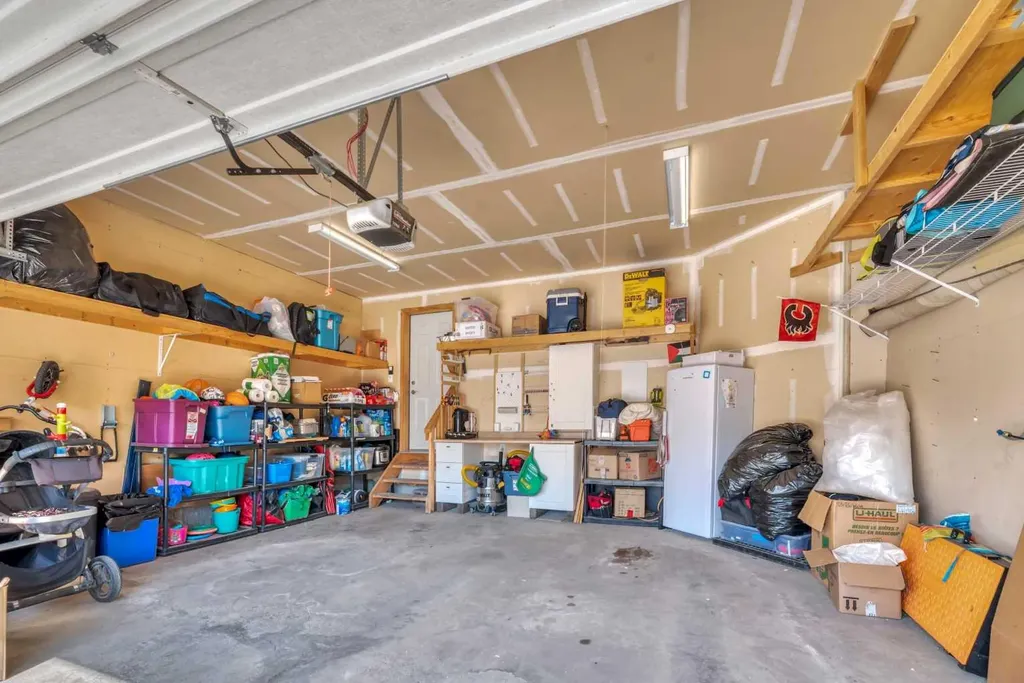 245 Springmere Way Chestermere AB T1X1P2